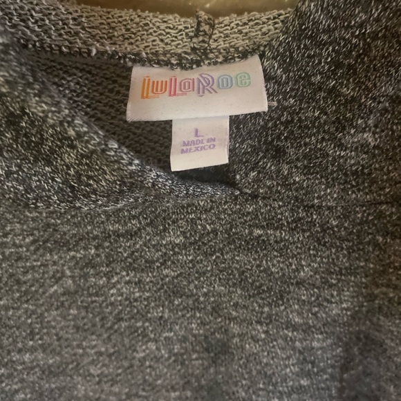 Lularoe tops - Picture 13 of 14
